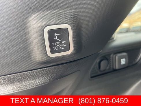 Used 2024 Jeep Grand Cherokee Limited AWD/4WD image 12