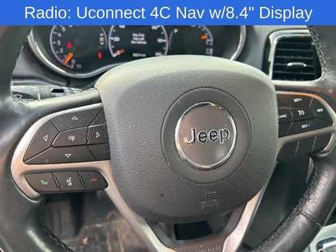 Used 2020 Jeep Grand Cherokee Altitude image 11