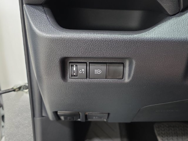 Certified 2023 Toyota RAV4 XLE AWD/4WD image 23