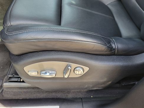 Used 2021 Porsche Macan S image 25