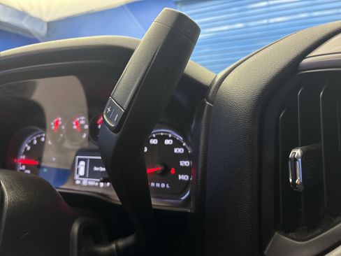 Used 2019 Chevrolet Silverado 1500 Custom Trail Boss w/ Custom Convenience Package image 22