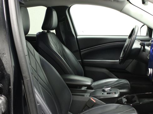 Used 2021 Ford Mustang Mach-E Select image 17