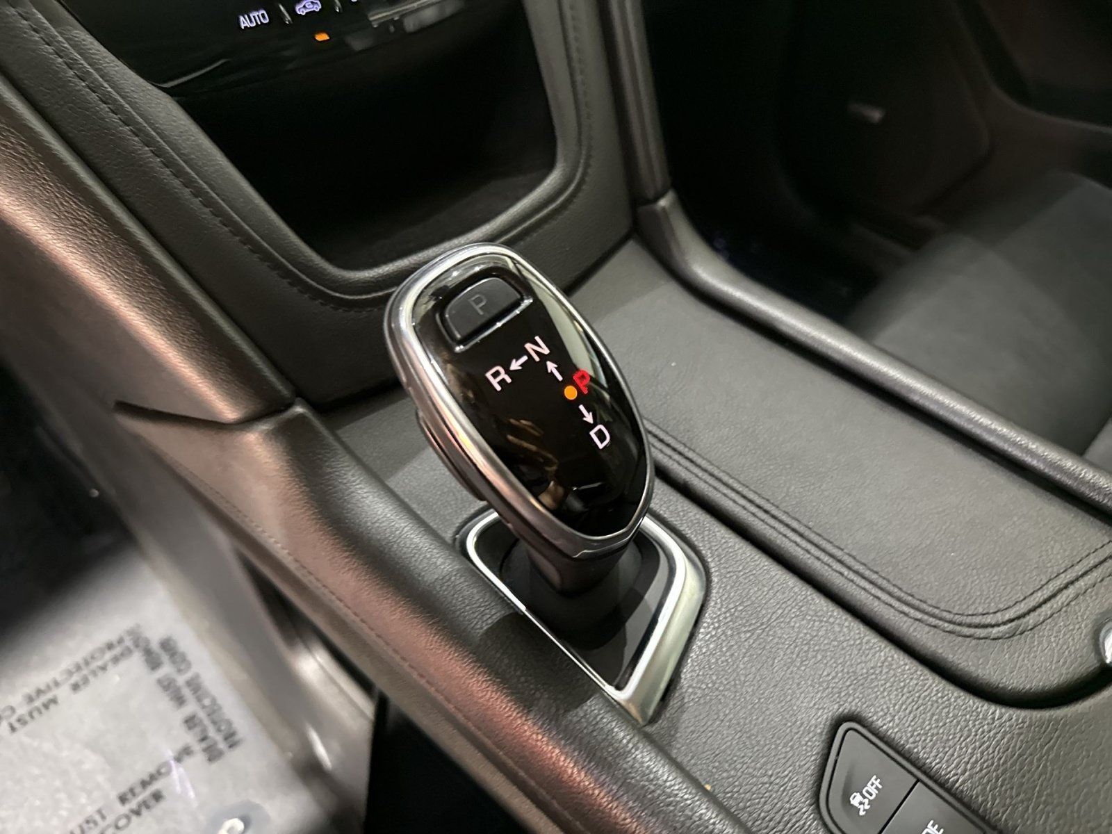 Used 2018 Cadillac XT5 Luxury w/ Driver Awareness Package AWD/4WD image 23