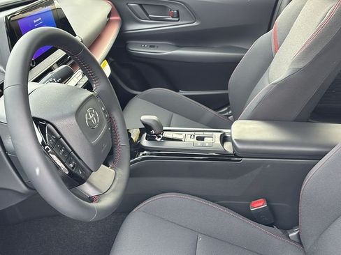 New 2026 Toyota Prius Plug-In Hybrid FWD image 26