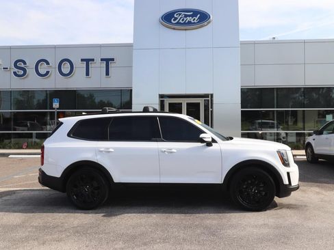 Used 2022 Kia Telluride EX w/ EX Premium Package AWD/4WD image 16
