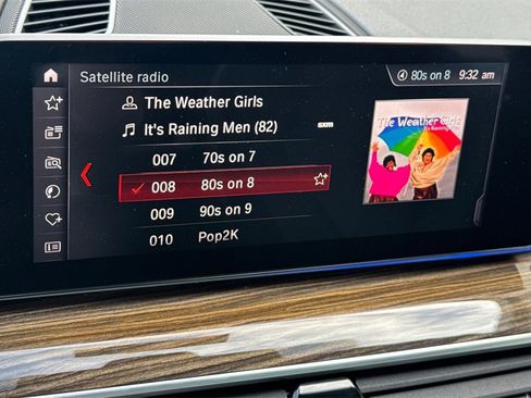 Used 2019 BMW 530e w/ Convenience Package image 21