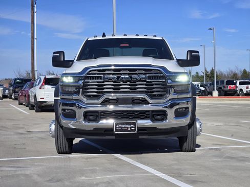 New 2026 RAM 5500 Tradesman w/ Chrome Appearance Group AWD/4WD image 7