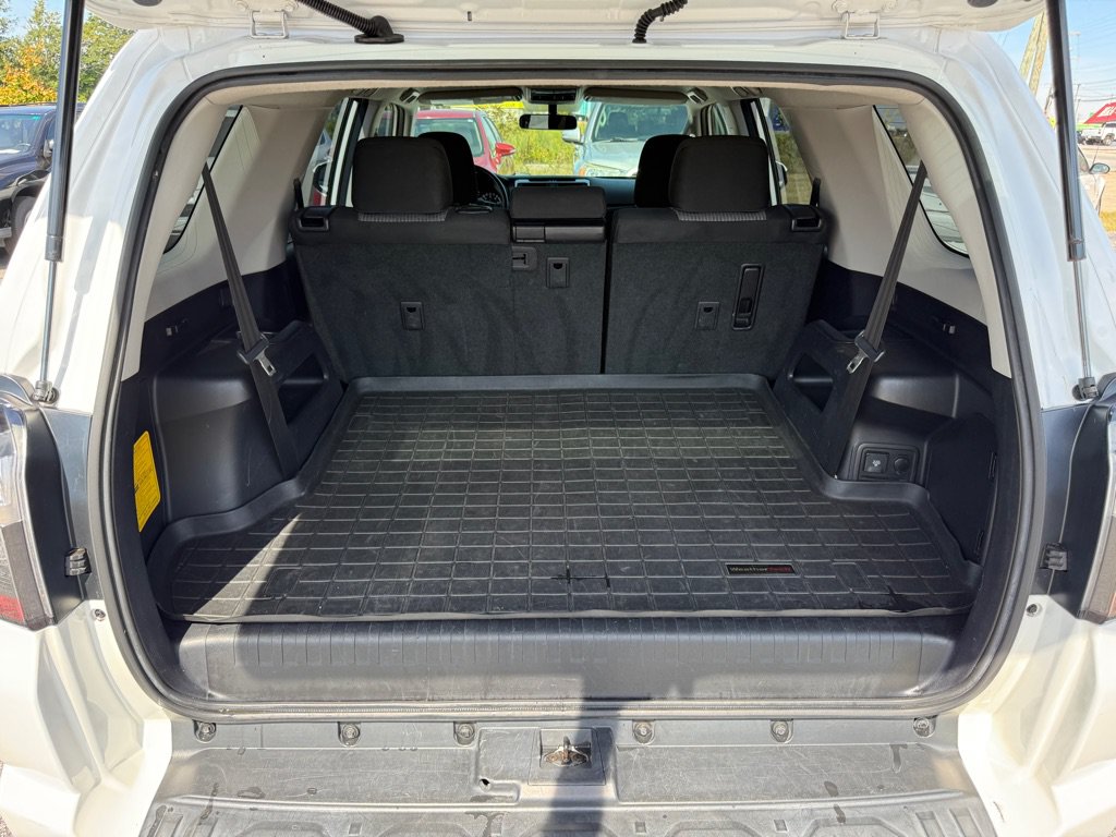 Used 2014 Toyota 4Runner SR5 RWD image 14