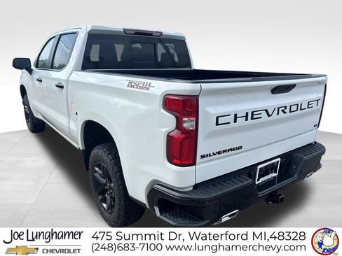 Used 2022 Chevrolet Silverado 1500 LT Trail Boss w/ LT Trail Boss Premium Package AWD/4WD image 6