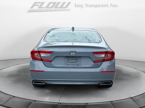 Used 2021 Honda Accord Touring image 8