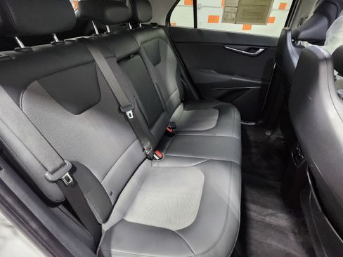 Used 2023 Kia Niro EX Touring image 21