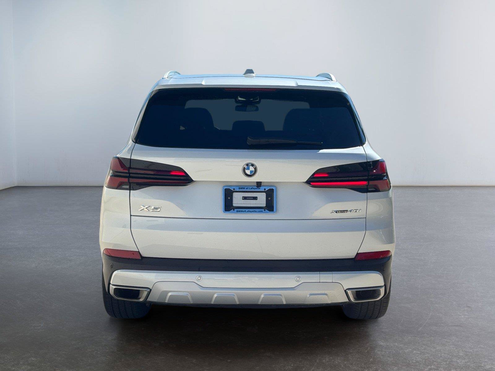 Used 2024 BMW X5 xDrive40i w/ Premium Package AWD/4WD image 4