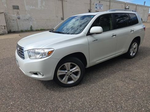 Used 2009 Toyota Highlander Limited AWD/4WD image 2
