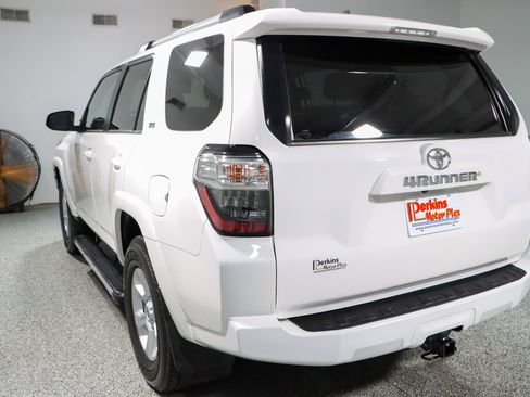 Used 2020 Toyota 4Runner SR5 image 9
