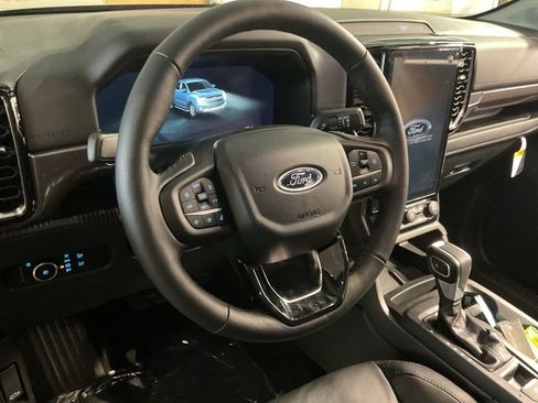 New 2025 Ford Ranger Lariat w/ Black Appearance Package image 10