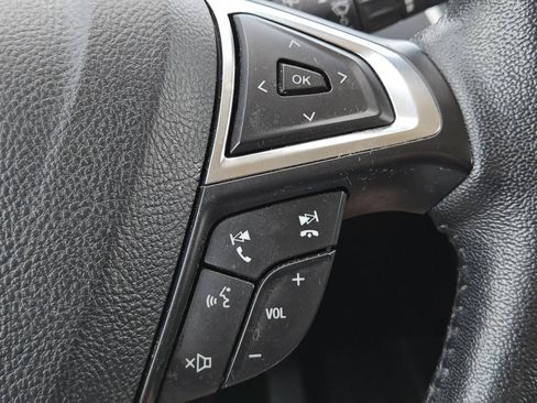 Used 2021 Ford Edge SEL FWD image 19