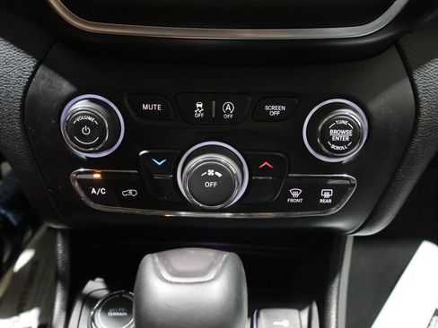 Used 2020 Jeep Cherokee Latitude Lux w/ Quick Order Package 26H Lux AWD/4WD image 34