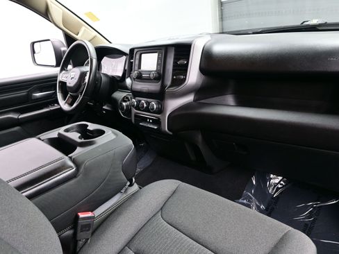 Used 2019 RAM 1500 Tradesman w/ SXT Appearance Group image 14
