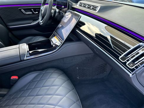 Used 2024 Mercedes-Benz S 580 S 580 image 16