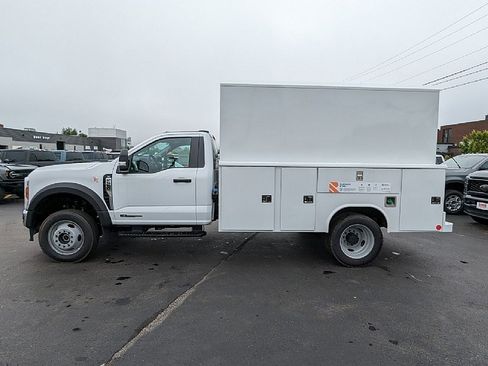 New 2025 Ford F550 4x4 Regular Cab Super Duty image 7