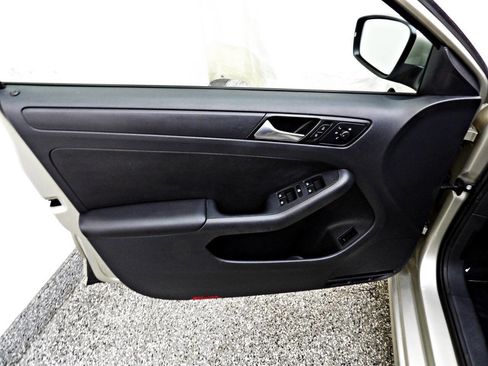 Used 2014 Volkswagen Jetta SE image 7