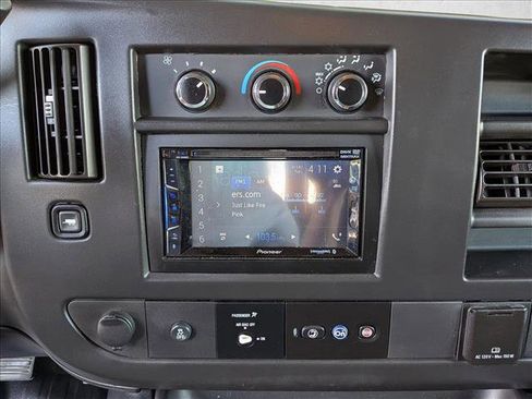 Used 2017 Chevrolet Express 2500 LS RWD image 14