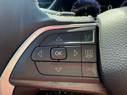 New 2025 Jeep Grand Cherokee L Limited w/ Trailer Tow Package image 15