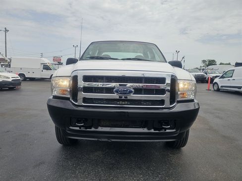 Used 2002 Ford F250 XL AWD/4WD image 2