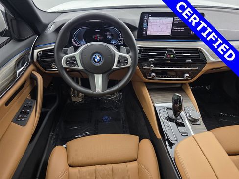 Certified 2023 BMW 530e w/ M Sport Package image 13