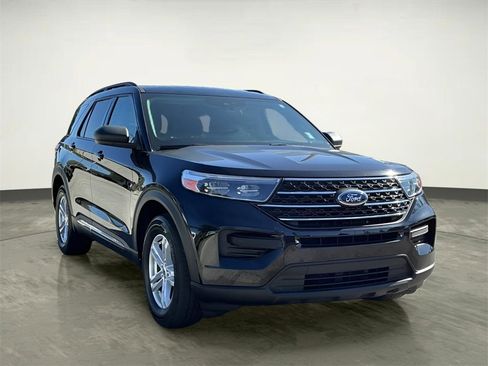 Certified 2022 Ford Explorer XLT image 13