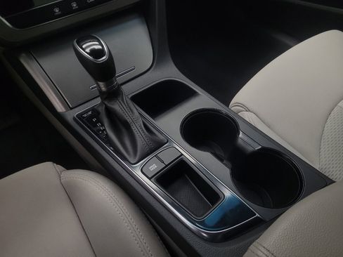 Used 2017 Hyundai Sonata SE FWD image 26