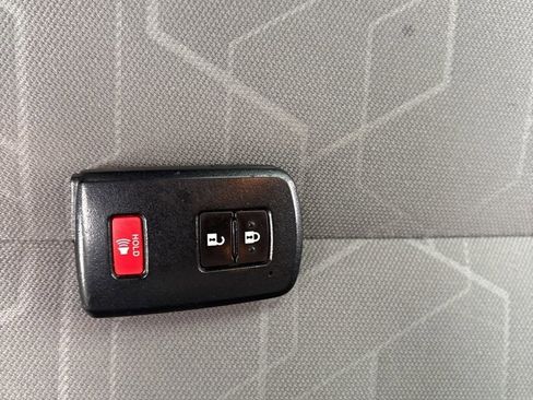 Used 2022 Toyota Tacoma TRD Off-Road image 56