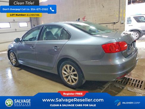 Used 2014 Volkswagen Jetta SE FWD image 3