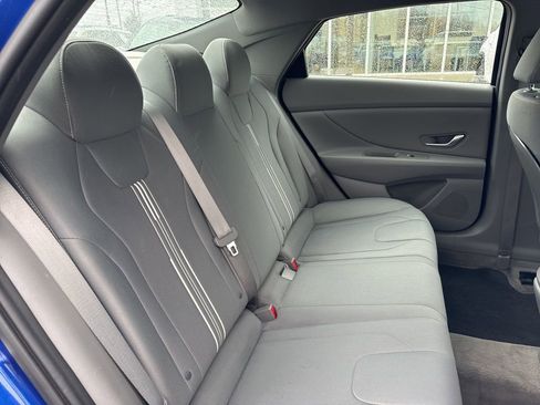 Used 2023 Hyundai Elantra SEL w/ Convenience Package image 24