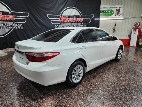 Used 2016 Toyota Camry LE FWD image 7