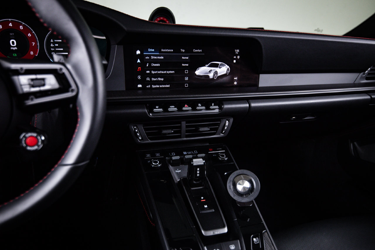 Certified 2025 Porsche 911 Carrera GTS RWD image 19