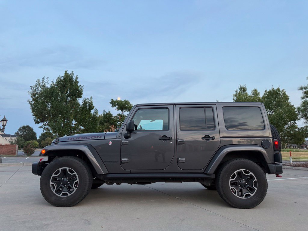 Used 2017 Jeep Wrangler Unlimited Rubicon AWD/4WD image 23