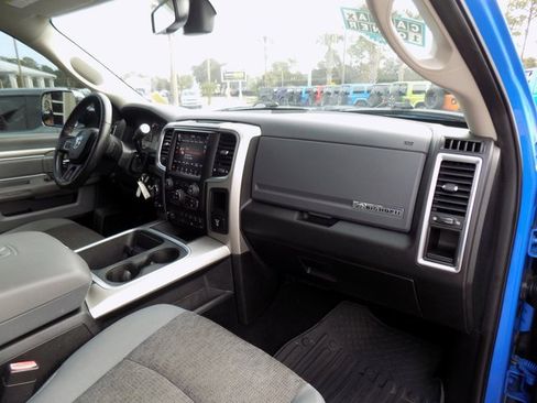 Used 2018 RAM 2500 Big Horn w/ Harvest Edition image 28