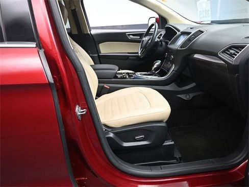 Used 2017 Ford Edge SEL w/ Equipment Group 201A image 29