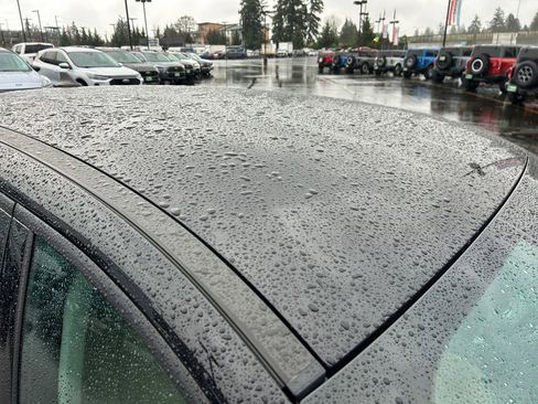 Used 2022 Ford Escape SE w/ SE Sport Appearance Package image 25