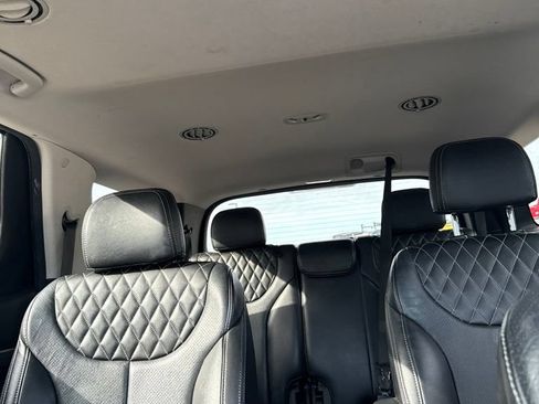 Used 2020 Hyundai Palisade SEL w/ Convenience Package FWD image 9