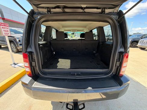 Used 2010 Jeep Liberty Sport w/ Popular Equipment Group AWD/4WD image 23