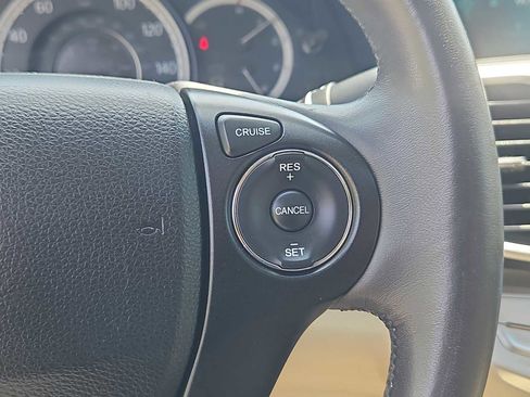 Used 2013 Honda Accord EX-L image 22