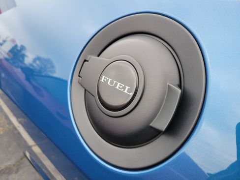 Used 2023 Dodge Challenger SXT w/ Blacktop Package image 9