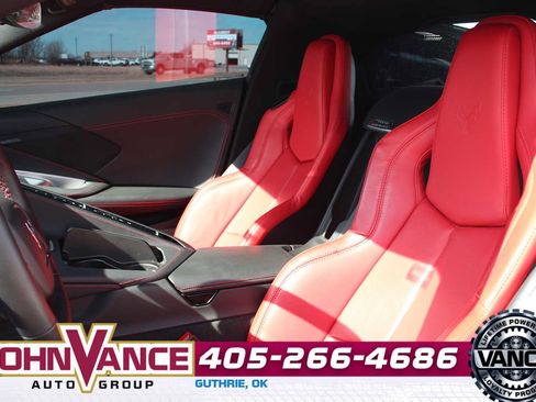Used 2021 Chevrolet Corvette 1LT image 17