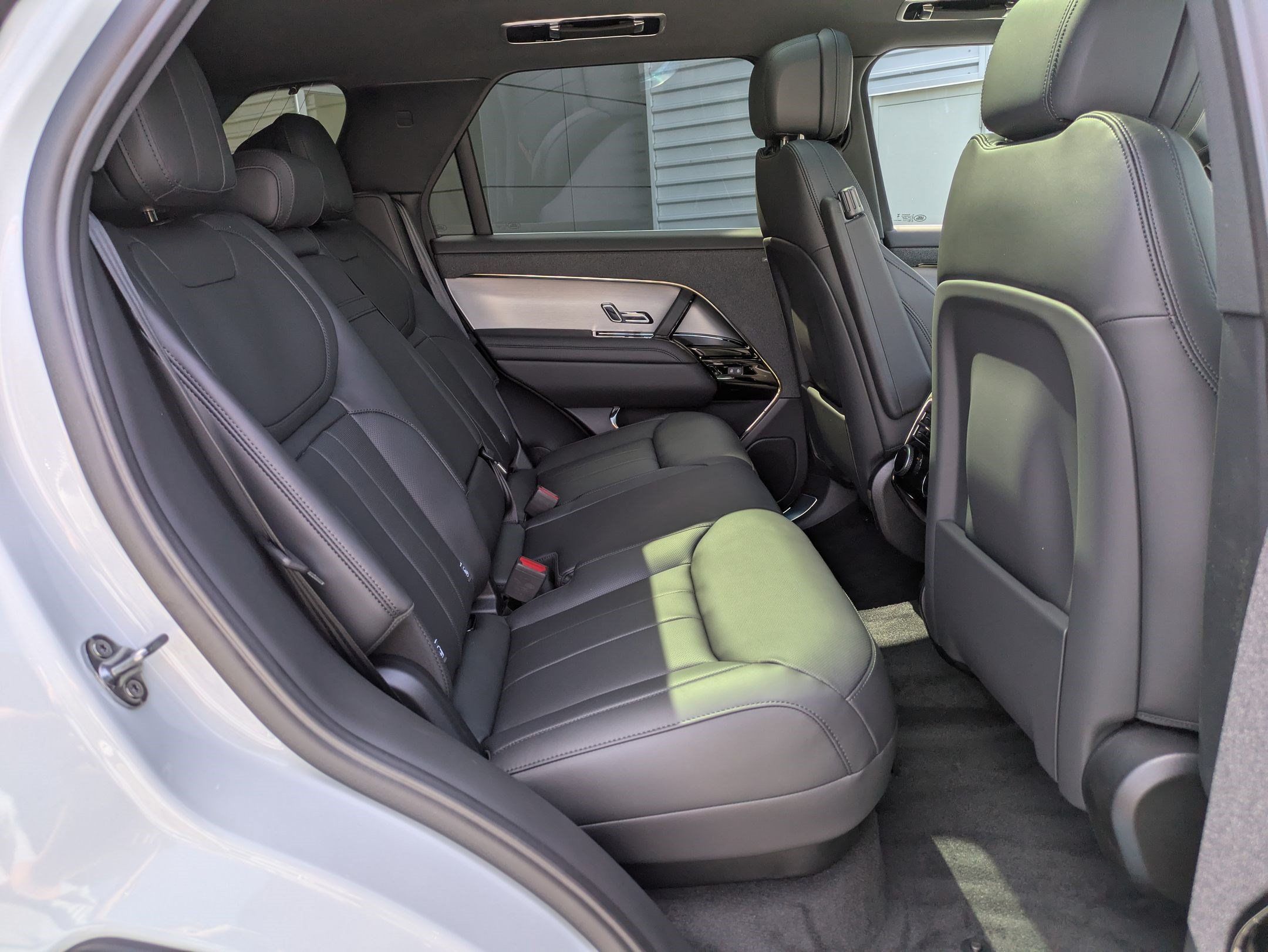 New 2026 Land Rover Range Rover Sport SE AWD/4WD image 29