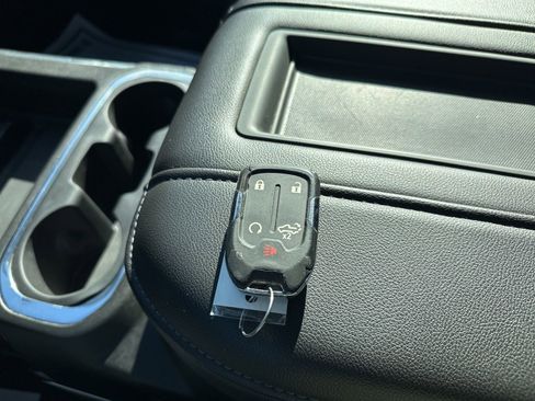 Used 2020 Chevrolet Silverado 1500 RST AWD/4WD image 70