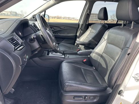 Used 2019 Honda Pilot Elite image 17