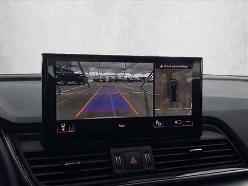 Used 2023 Audi Q5 2.0T Prestige w/ Prestige Package image 24