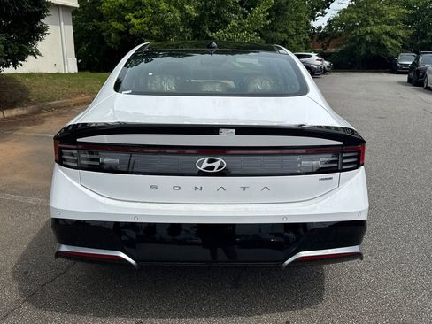 New 2025 Hyundai Sonata Limited image 5
